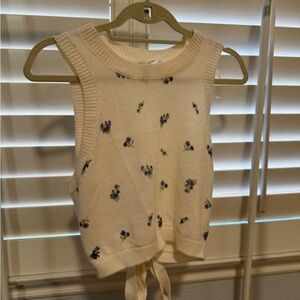 H&M Cream Sleeveless Knit Top with Floral Accents